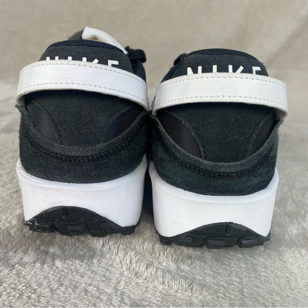 Nike Waffle Debut Men's Running Shoes Size 12 Black White Suede NEW